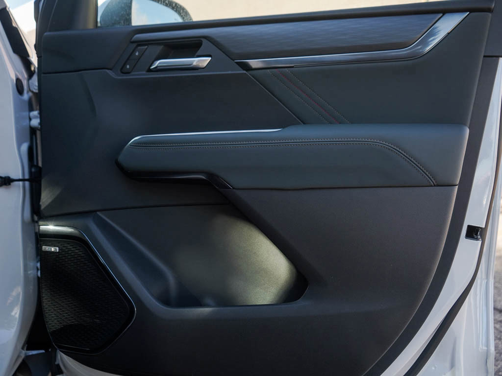 New 2025 GMC Acadia AT4 image 10