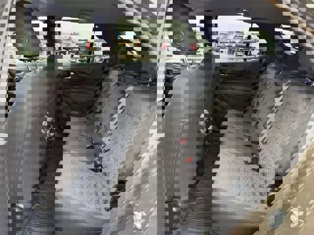 Used 2023 Chevrolet Equinox LT FWD image 13