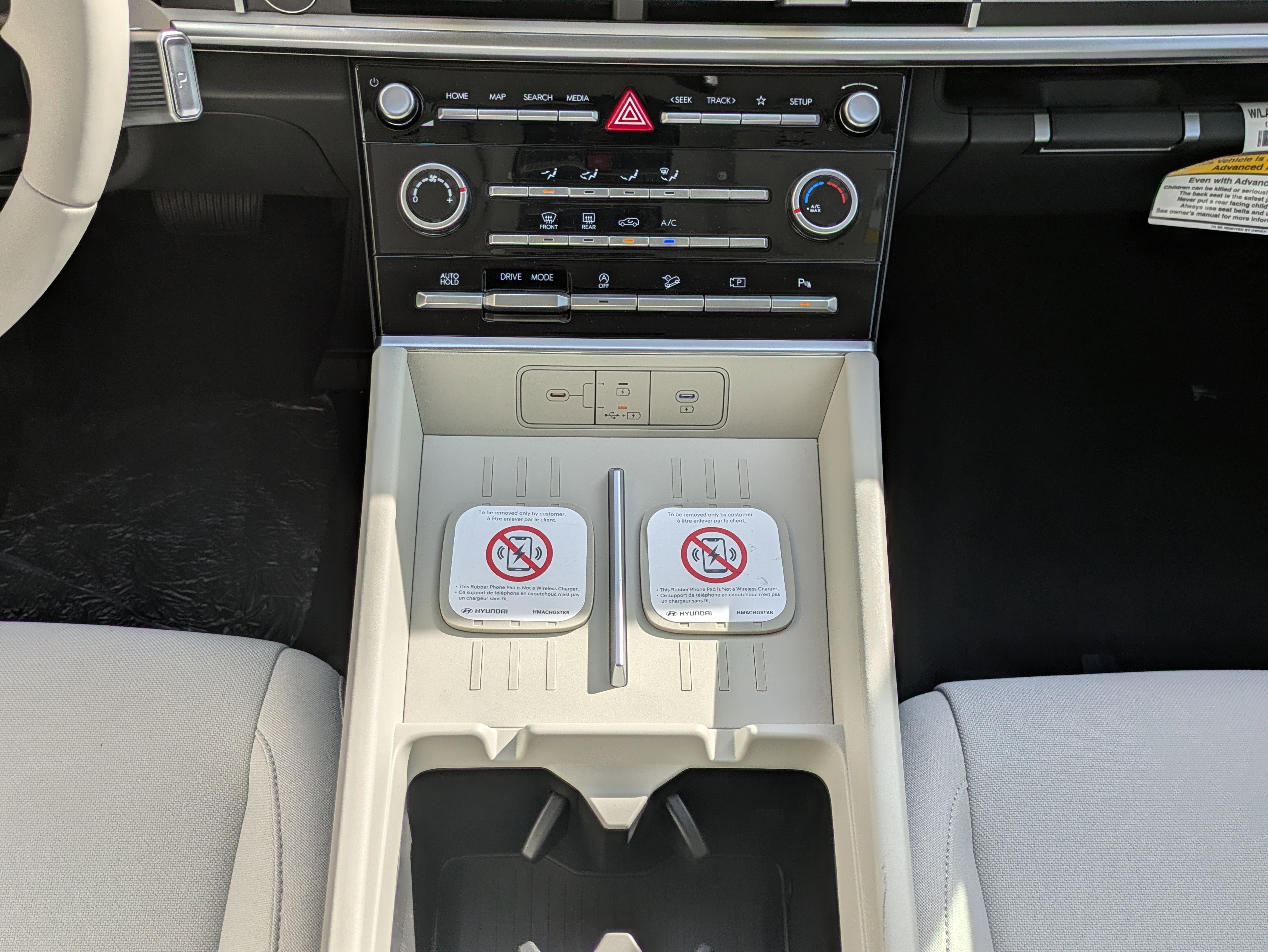 New 2026 Hyundai Santa Fe SE w/ Tow & Go Package image 22