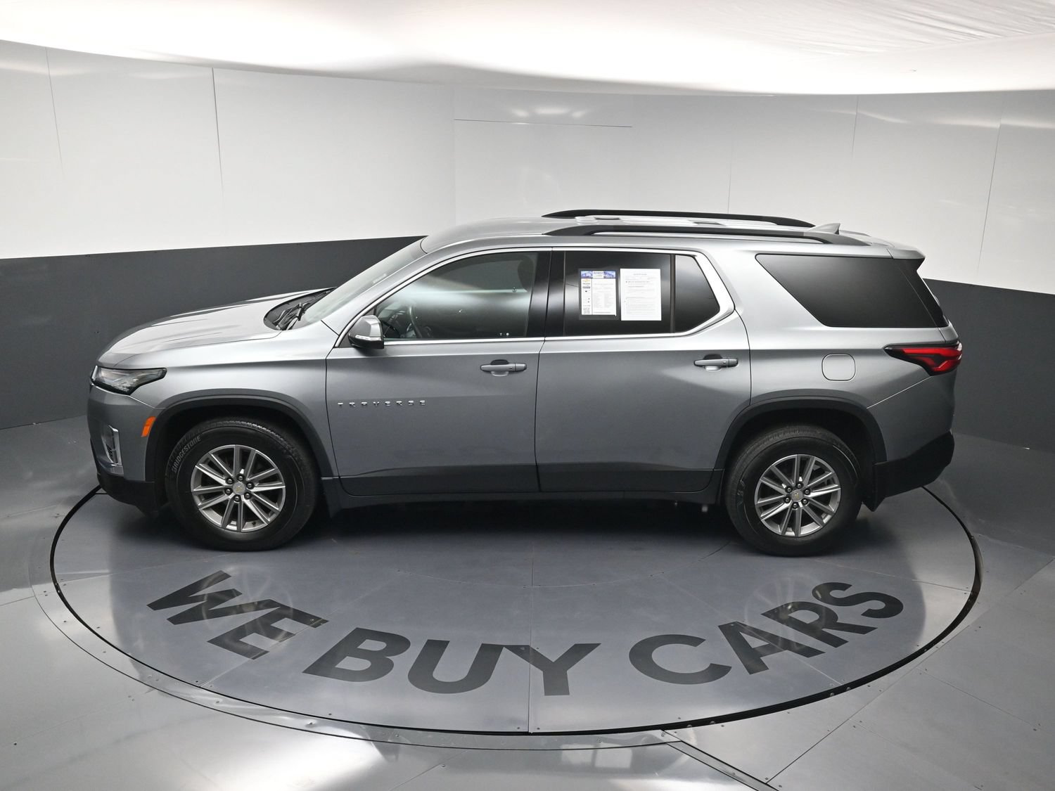 Used 2023 Chevrolet Traverse LT AWD/4WD image 29
