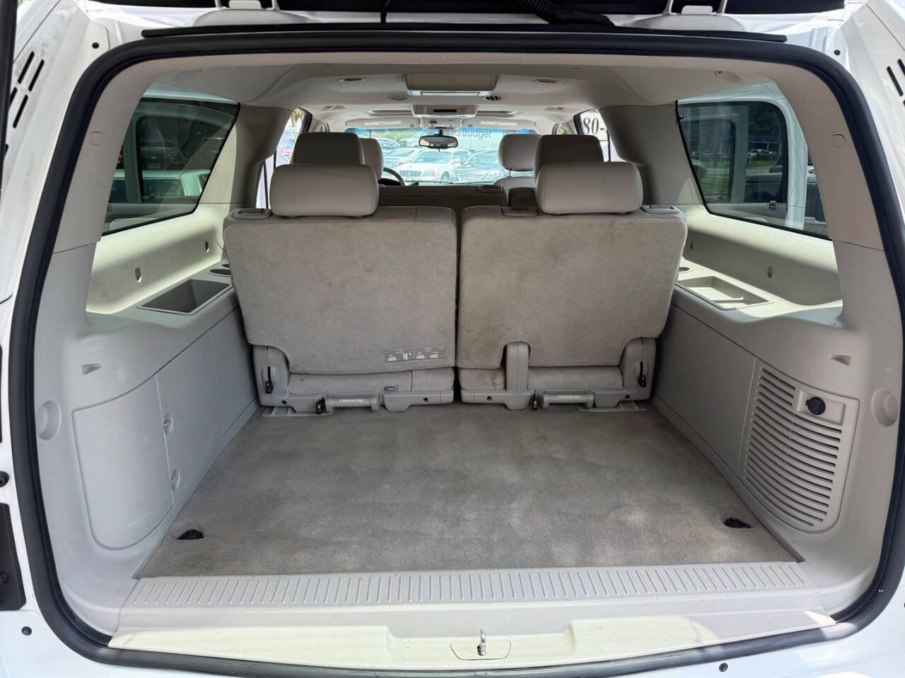 Used 2012 Chevrolet Suburban LT RWD image 10