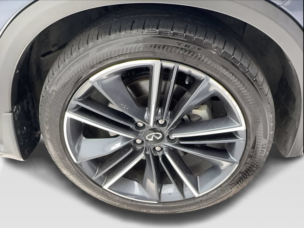Used 2025 INFINITI QX50 Sport AWD/4WD image 15