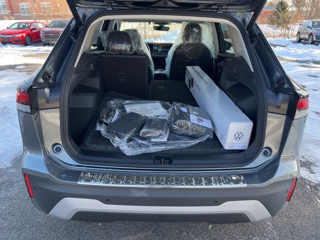 New 2026 Volkswagen Tiguan SE image 11