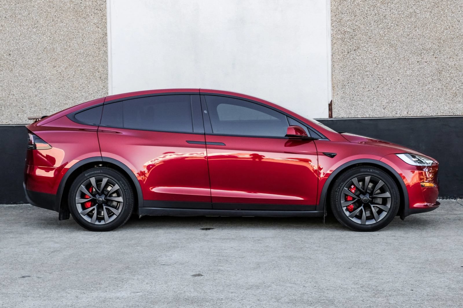 Used 2024 Tesla Model X Plaid AWD/4WD image 7