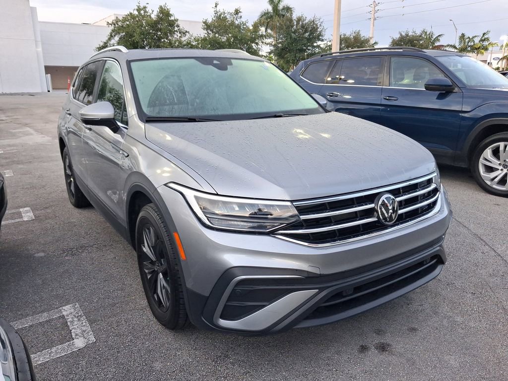 Used 2024 Volkswagen Tiguan SE FWD image 4