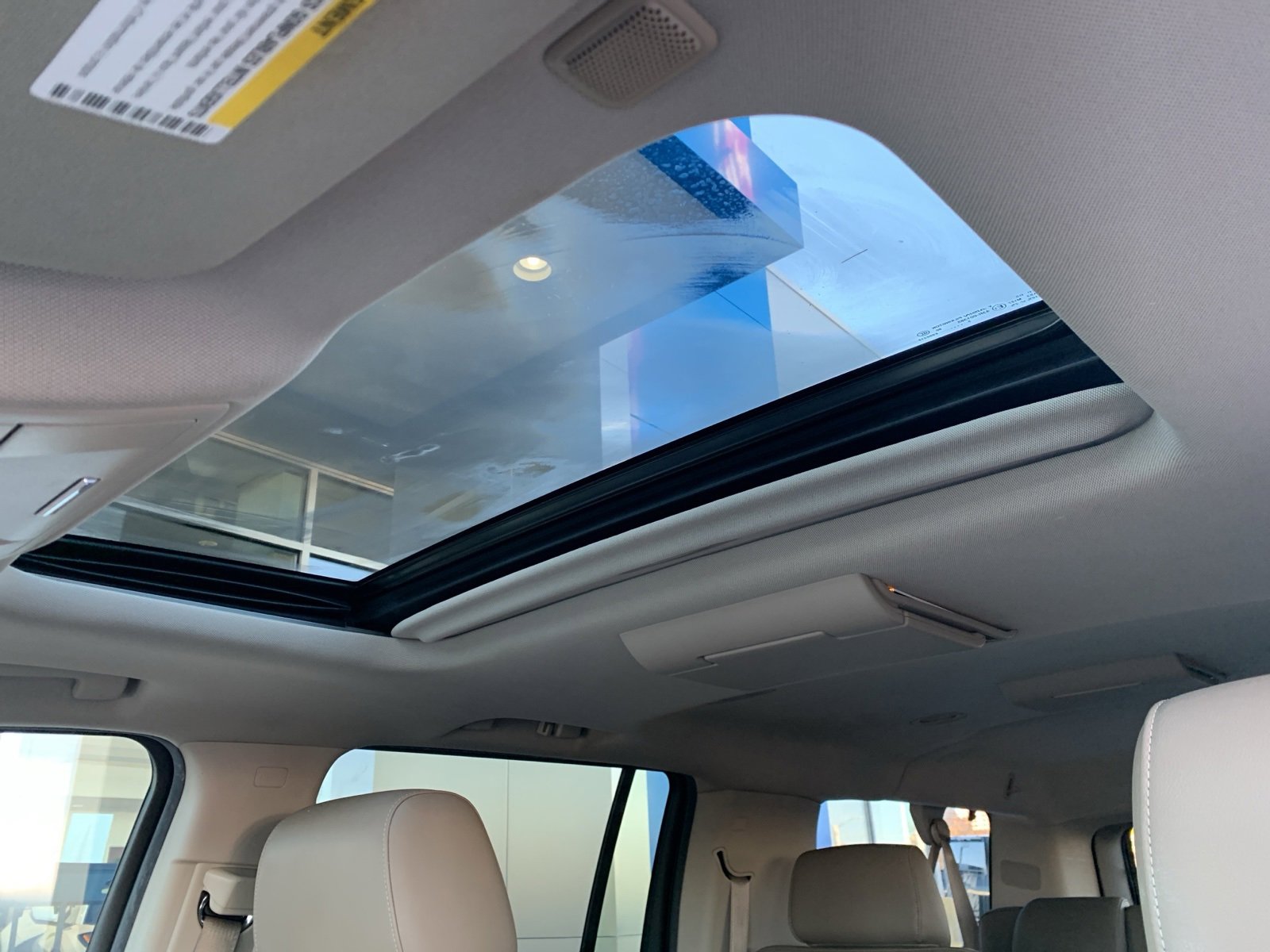 Used 2016 Chevrolet Suburban LTZ image 18