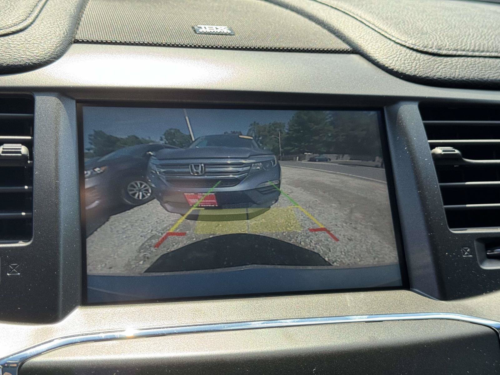 Used 2015 Lincoln MKS AWD w/ Equipment Group 101A image 25
