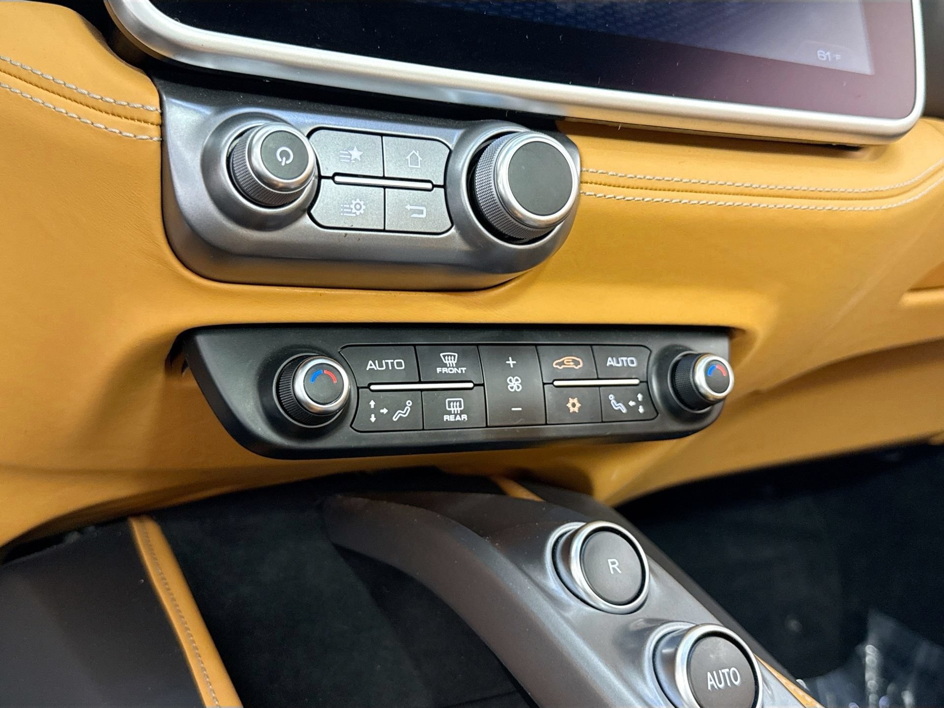 Certified 2021 Ferrari Portofino RWD image 12