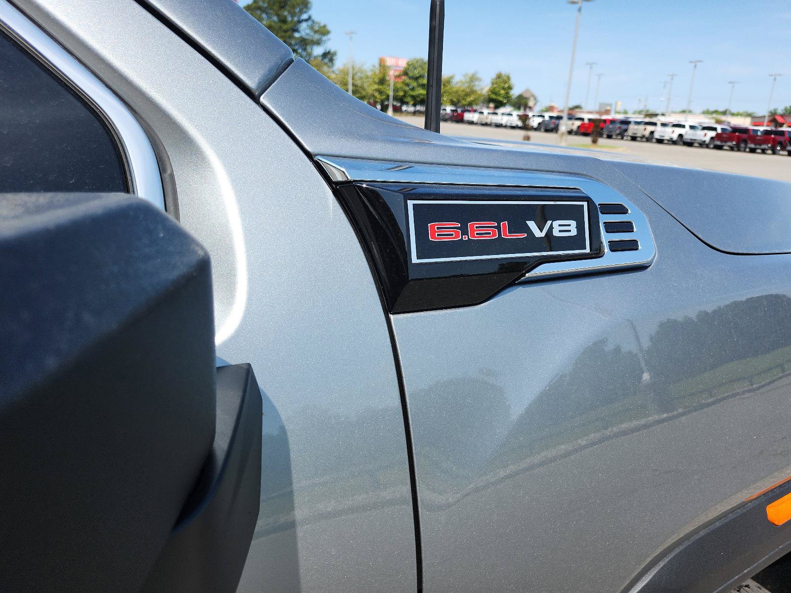 New 2026 GMC Sierra 2500 SLE w/ SLE Value Package; AWD/4WD image 6