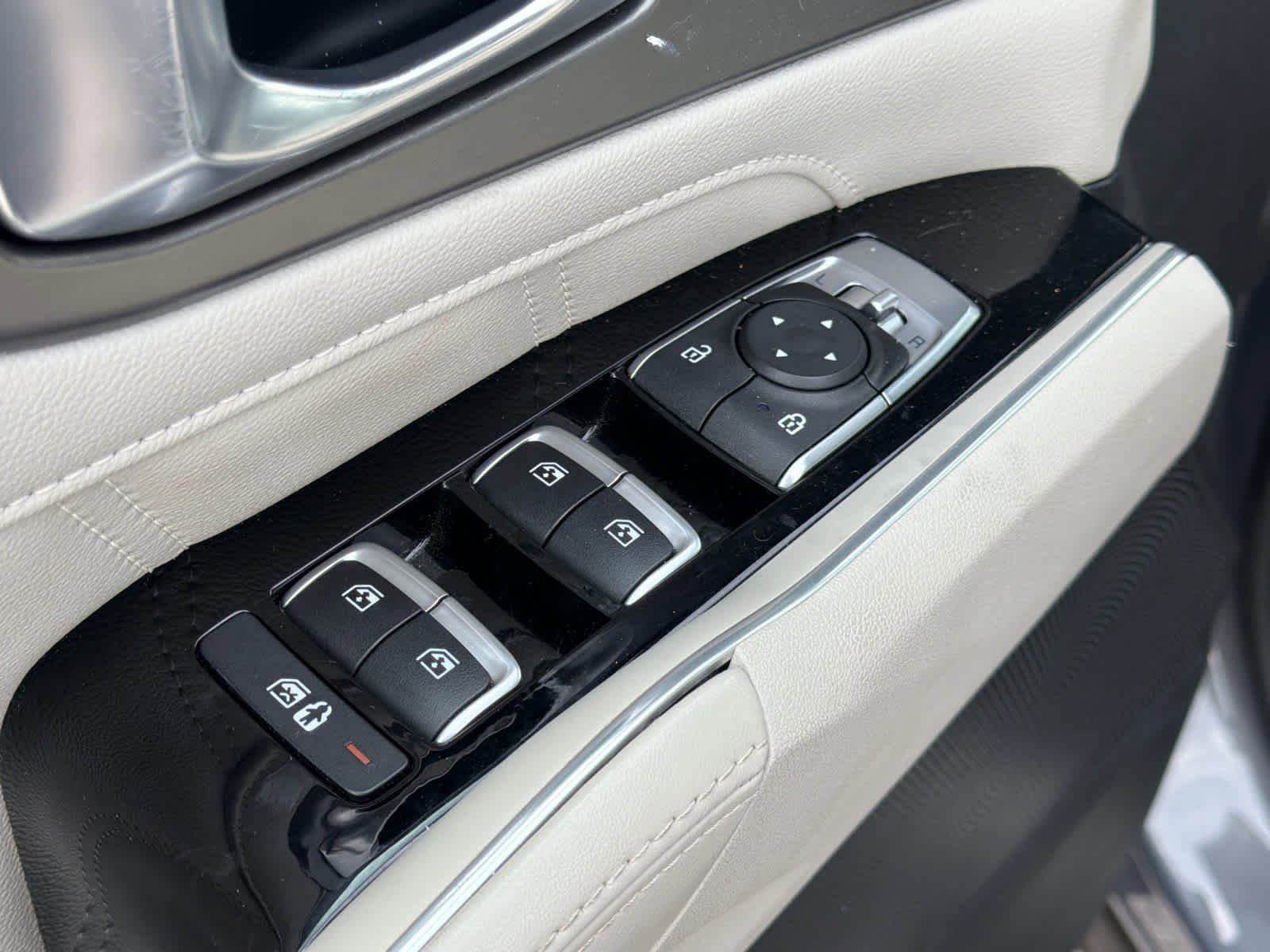 Used 2021 Kia Sorento SX AWD/4WD image 24