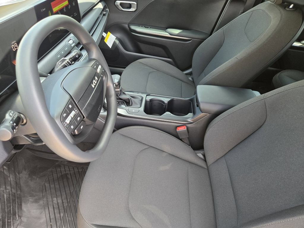 New 2026 Kia K4 FWD image 10