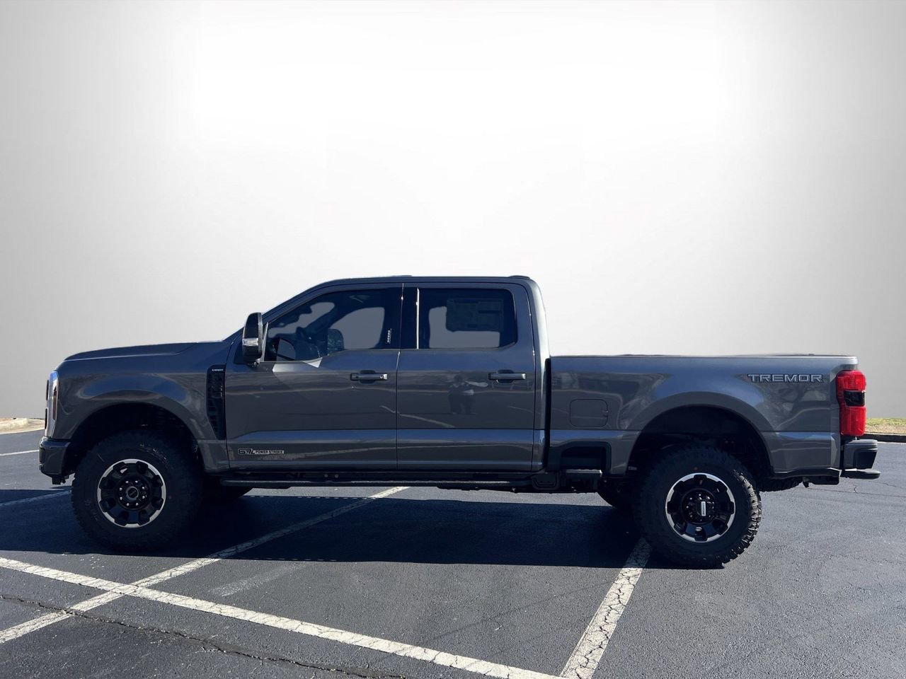 New 2026 Ford F250 Lariat w/ Tremor Off-Road Package image 28