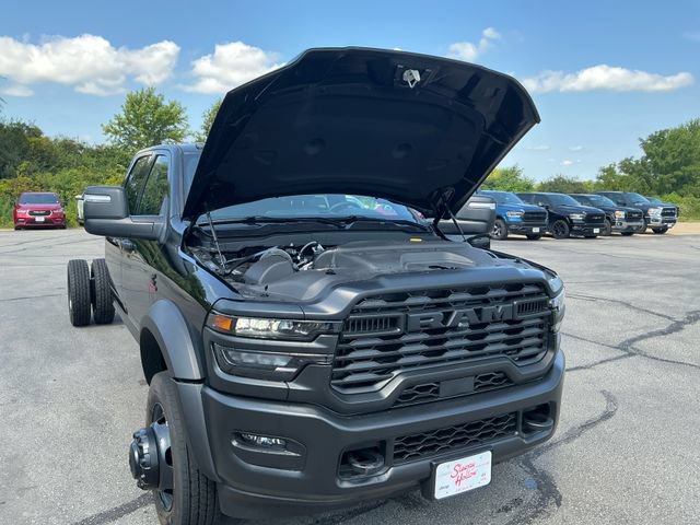 New 2026 RAM 5500 Tradesman AWD/4WD image 11