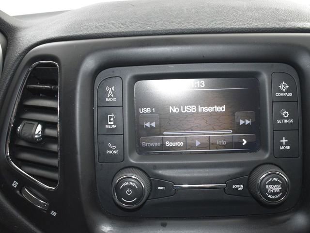 Used 2018 Jeep Compass Latitude w/ Cold Weather Group AWD/4WD image 21