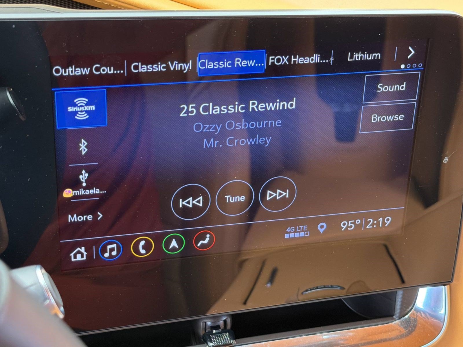 Certified 2020 Chevrolet Corvette Stingray Premium Cpe w/ 3LT Preferred Equipment Group RWD image 27