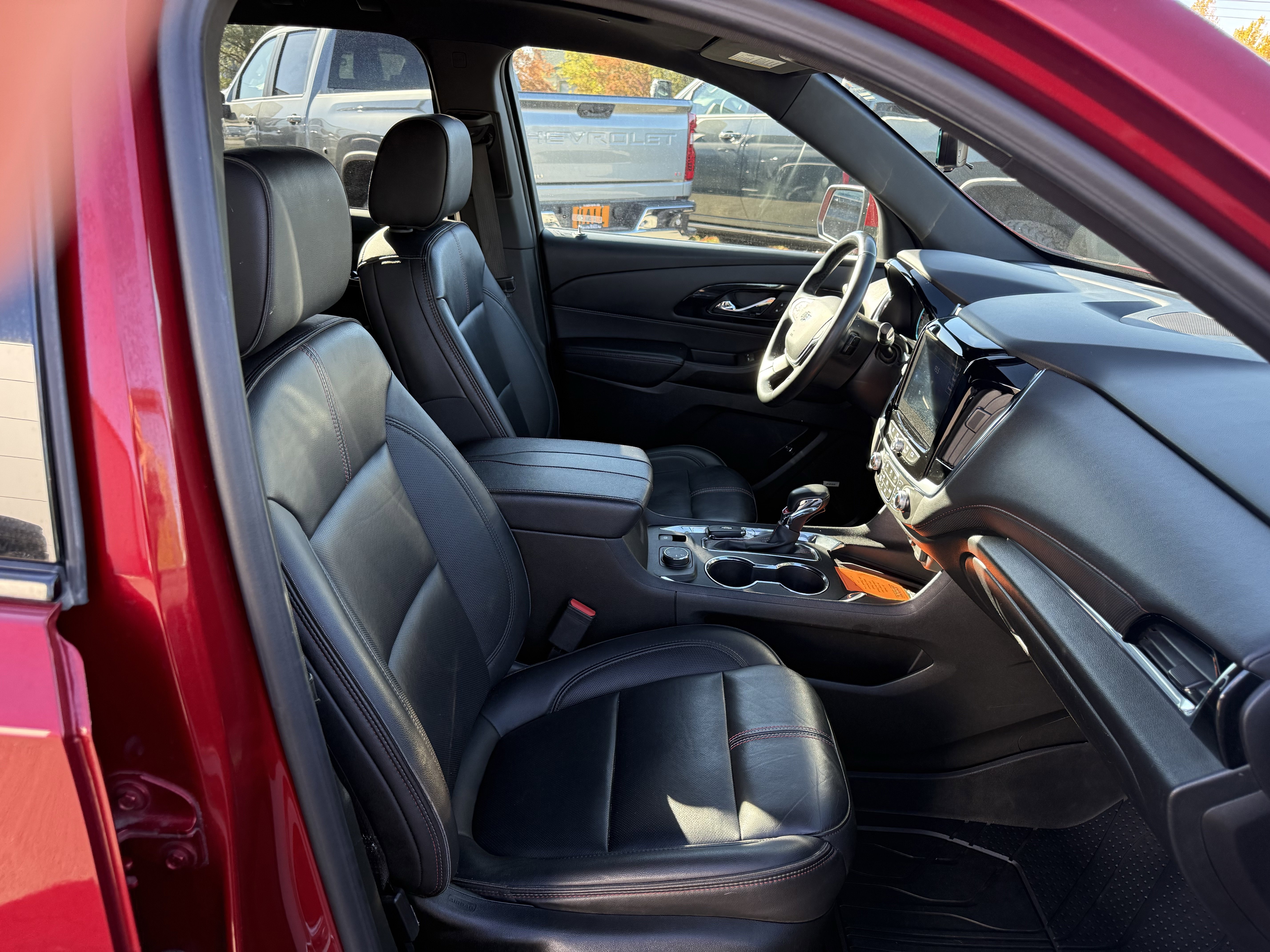 Used 2023 Chevrolet Traverse RS w/ LPO, Floor Liner Package image 10