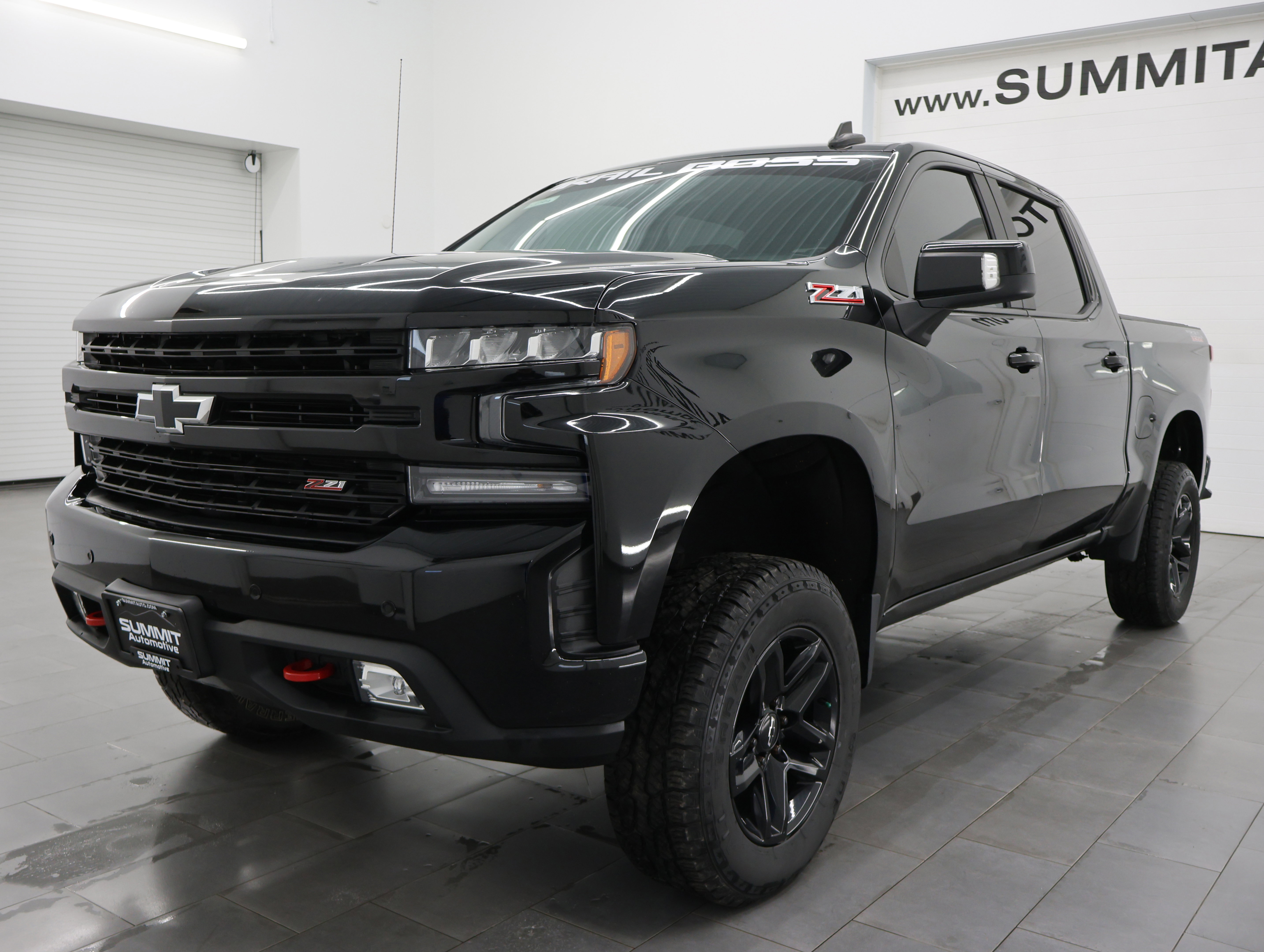 Used 2021 Chevrolet Silverado 1500 LT Trail Boss w/ Convenience Package II image 8