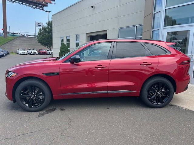 Used 2026 Jaguar F-PACE R-Dynamic S image 3