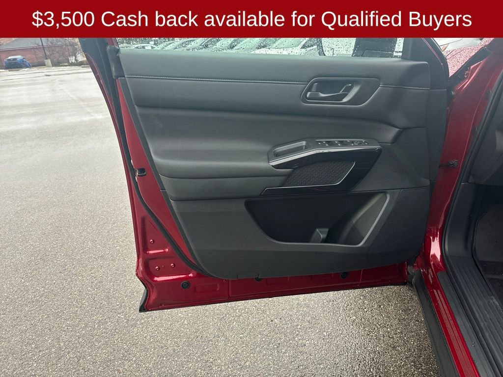 New 2026 Nissan Pathfinder SV image 11