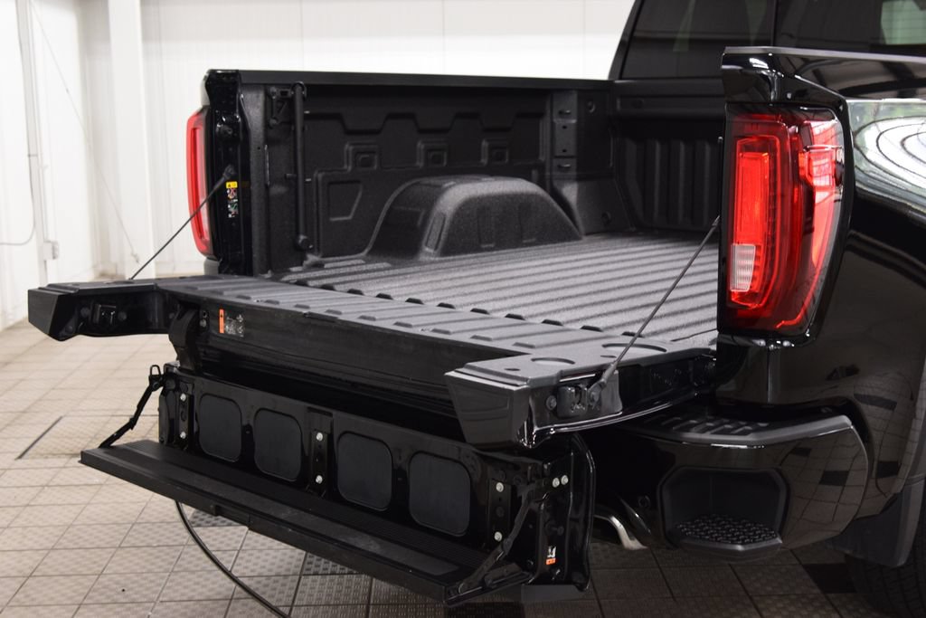 Used 2024 GMC Sierra 1500 Denali AWD/4WD image 28