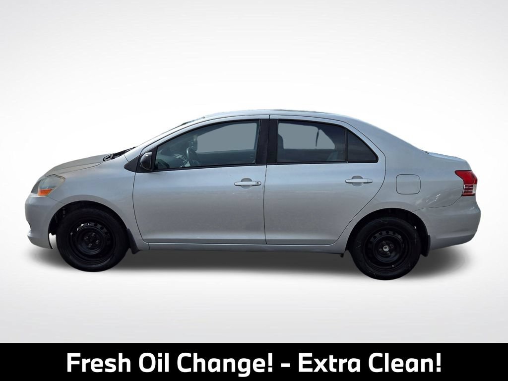 Used 2008 Toyota Yaris Sedan w/ Convenience Pkg FWD image 4
