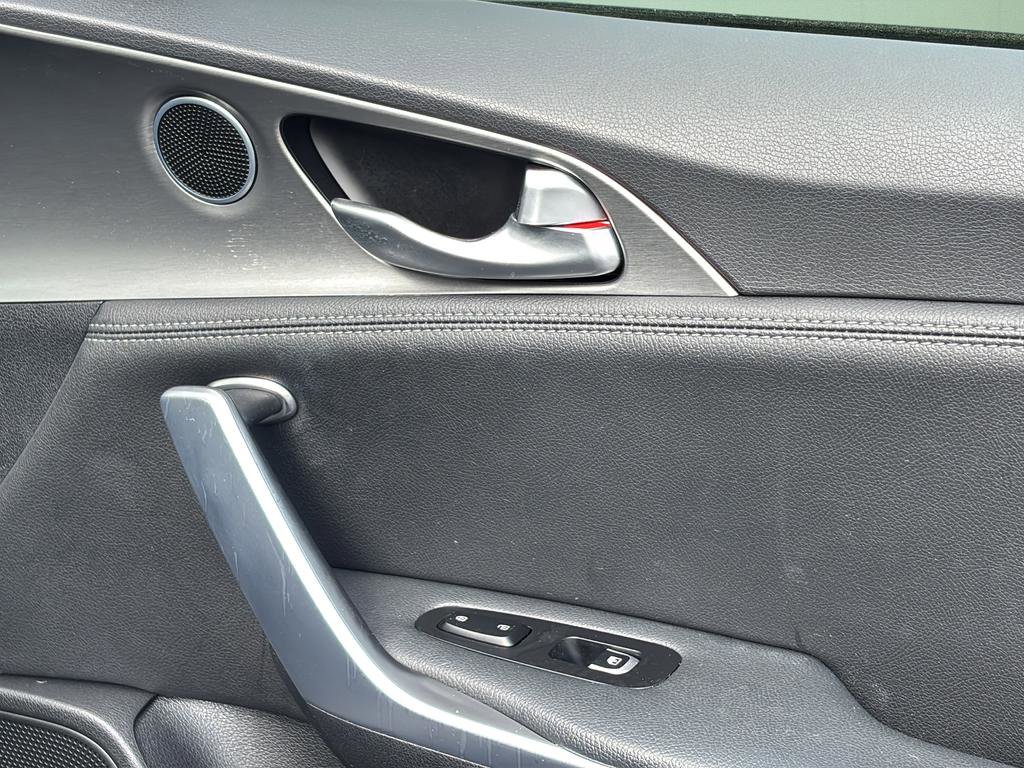 Used 2020 Kia Stinger GT image 38