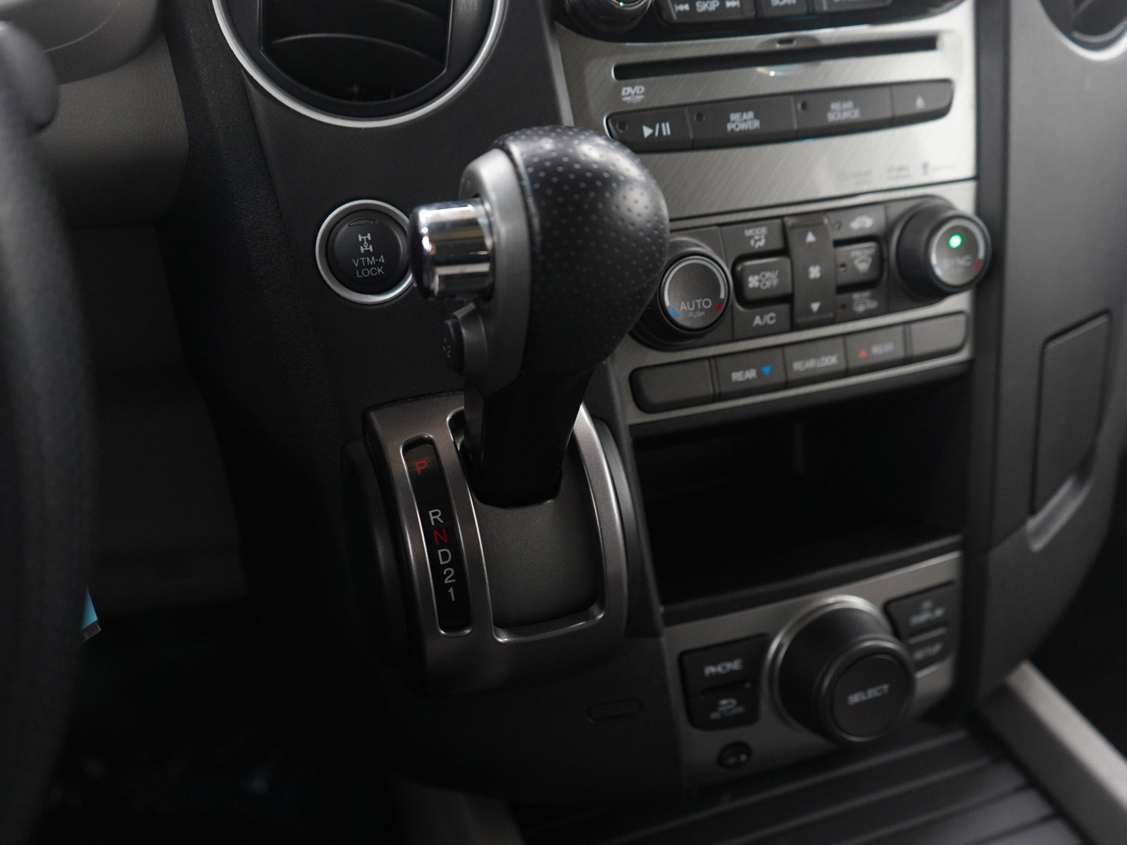 Used 2015 Honda Pilot SE image 26