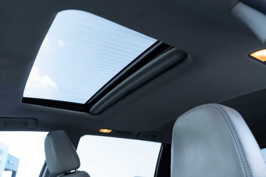 Used 2018 Toyota Highlander XLE image 14