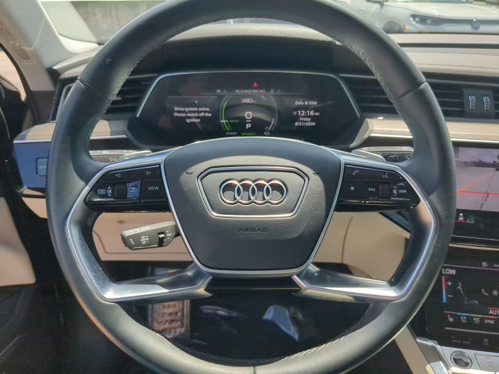 Used 2024 Audi Q8 e-tron Premium Plus w/ Premium Plus Package AWD/4WD image 30