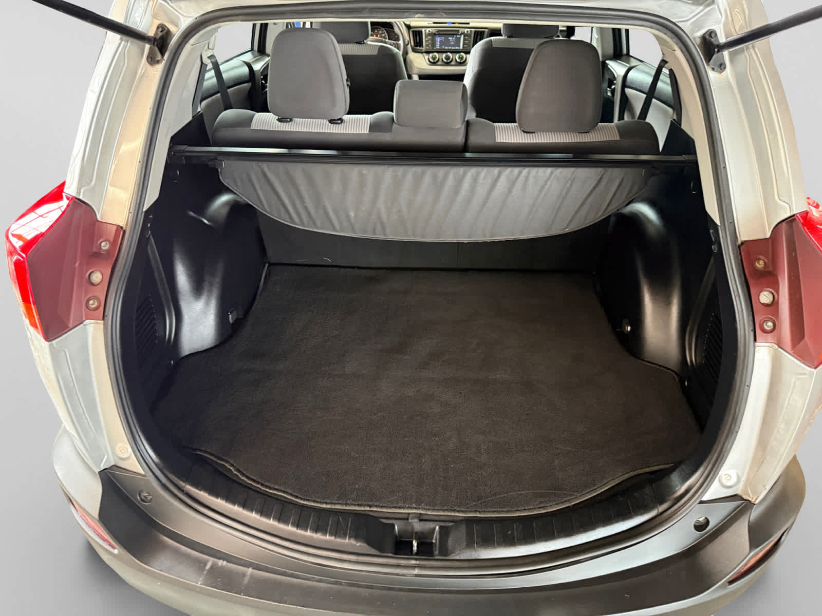 Used 2014 Toyota RAV4 LE FWD image 23