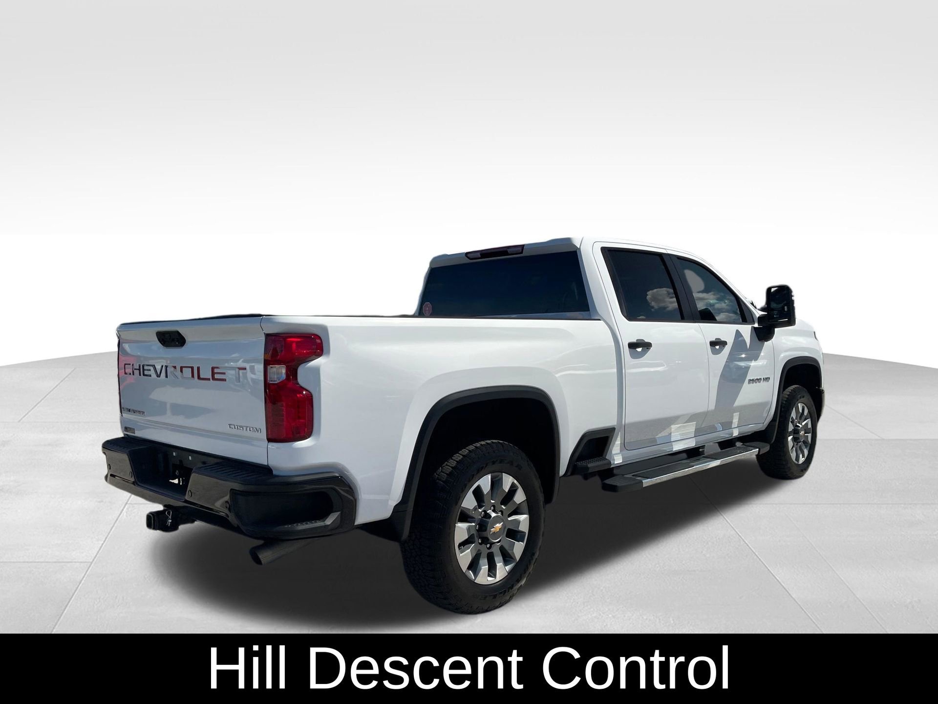 Used 2025 Chevrolet Silverado 2500 Custom w/ Custom Value Package image 5