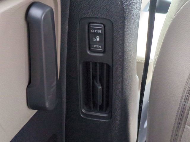 Used 2018 Honda Odyssey Elite image 26