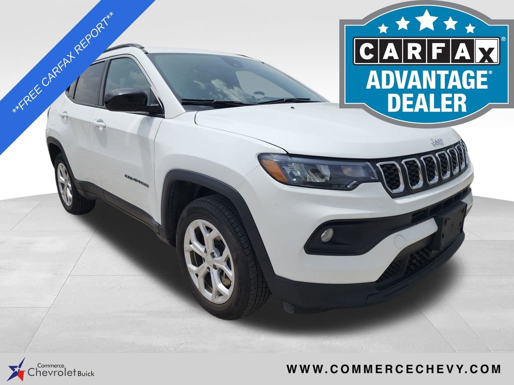 Used 2024 Jeep Compass Latitude AWD/4WD image 1