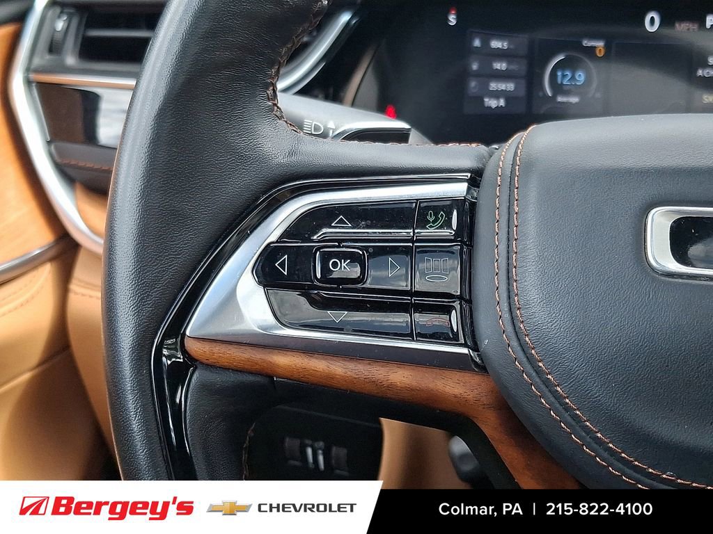 Used 2023 Jeep Grand Cherokee L Summit AWD/4WD image 27