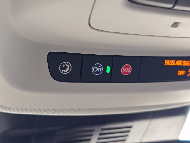 Used 2025 Buick Envision Preferred AWD/4WD image 33