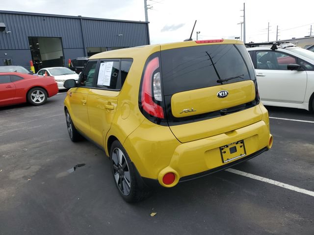 Used 2015 Kia Soul ! FWD image 3