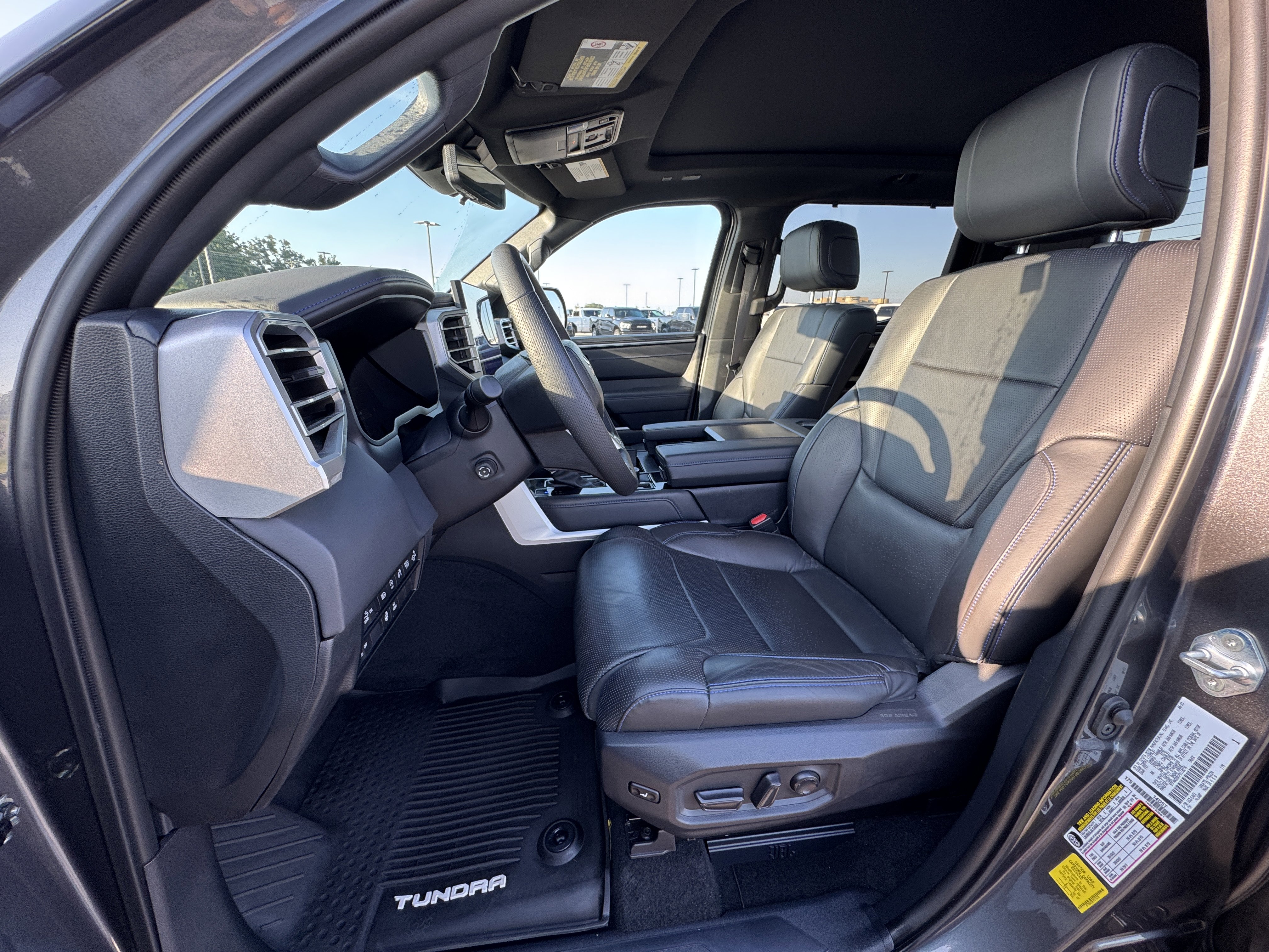 Used 2023 Toyota Tundra Platinum image 9