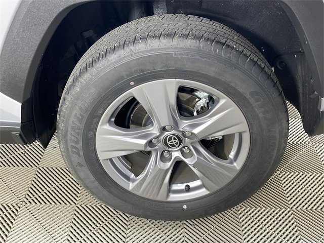 Used 2025 Toyota RAV4 XLE image 19