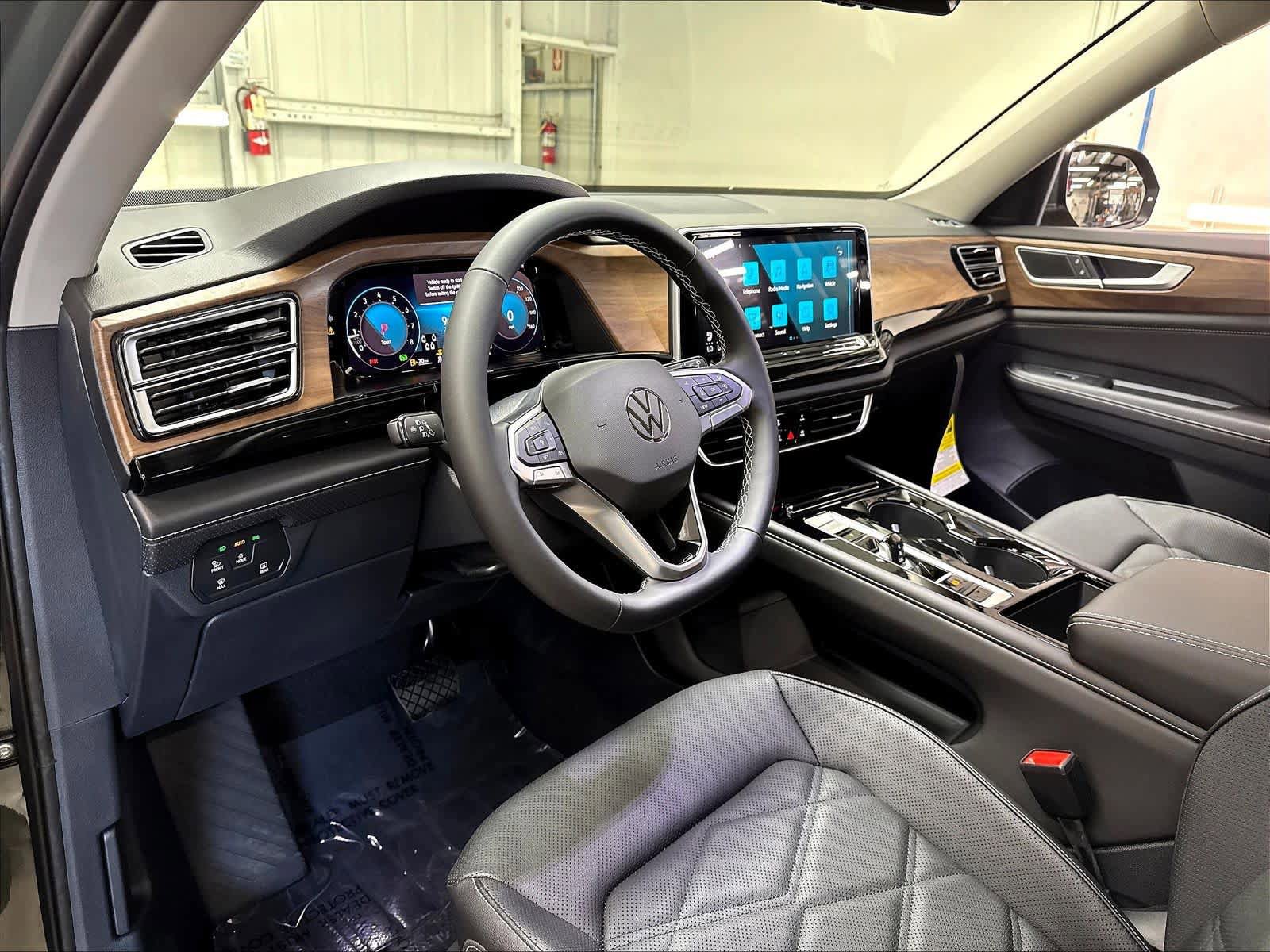 New 2026 Volkswagen Atlas SE AWD/4WD image 7