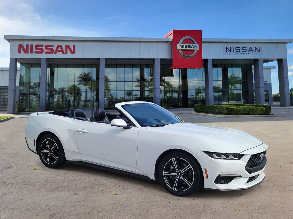 Used 2024 Ford Mustang Premium RWD image 2