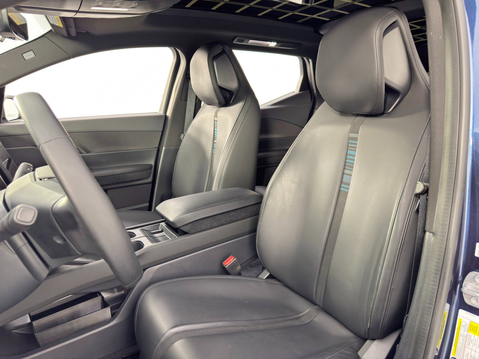 Used 2023 Fisker Ocean One image 35