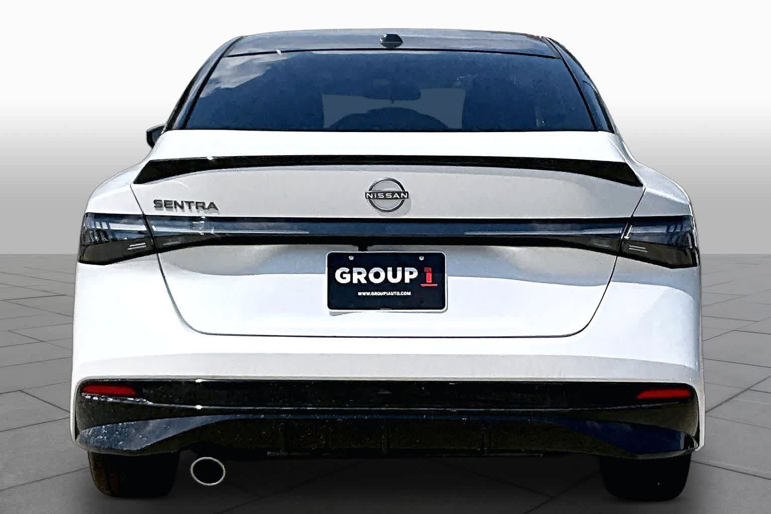 New 2027 Nissan Sentra SR FWD image 3