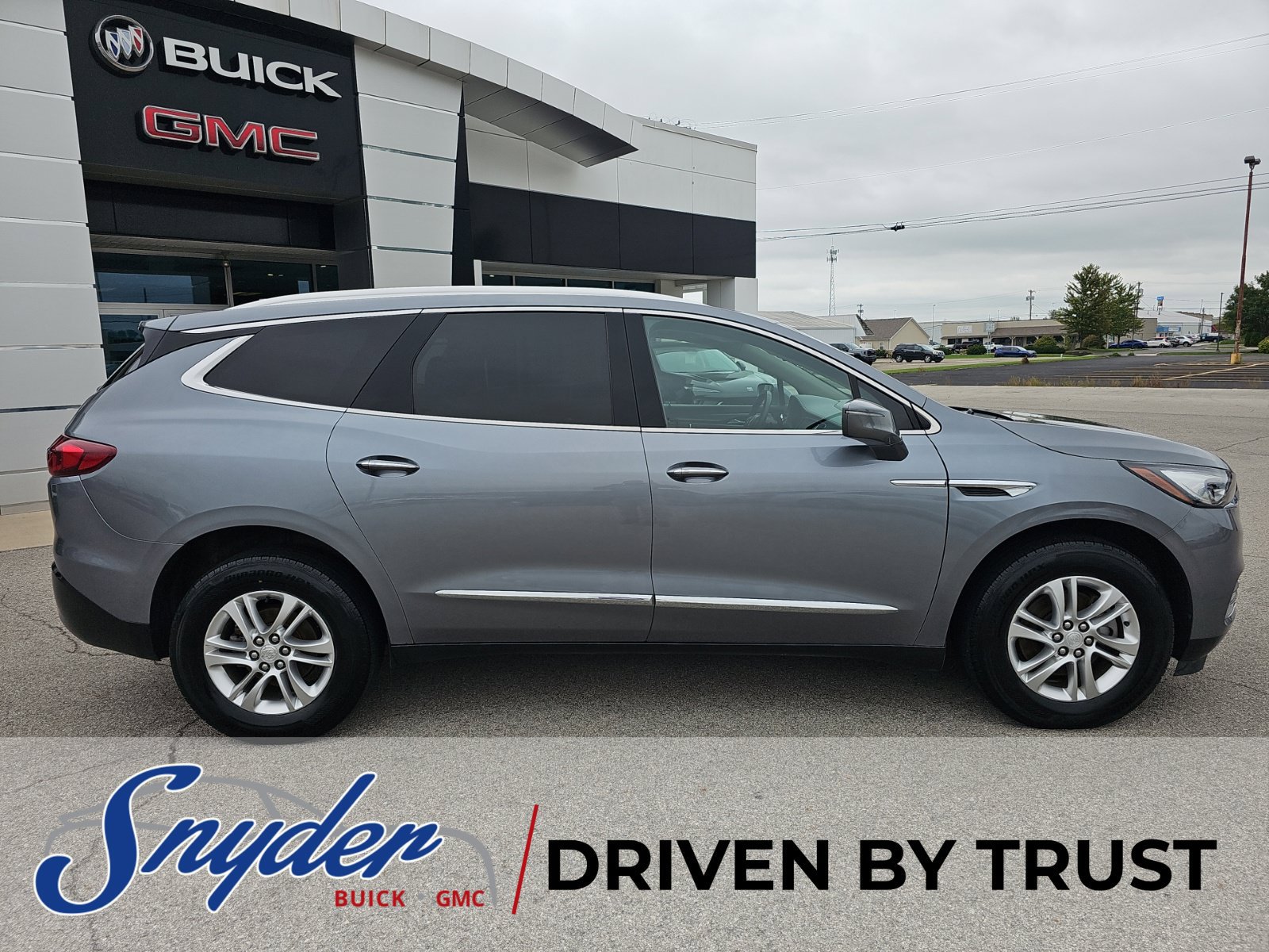 Used 2019 Buick Enclave Essence AWD/4WD image 33