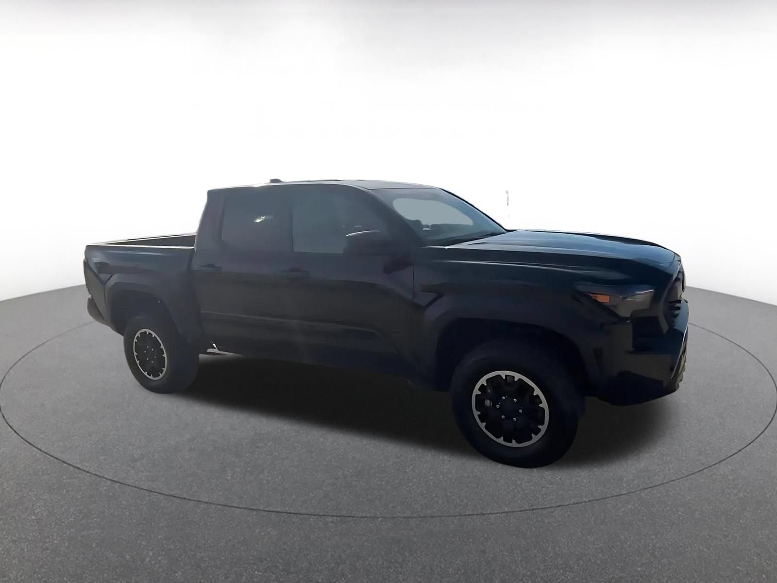 Used 2025 Toyota Tacoma TRD Off-Road AWD/4WD image 2