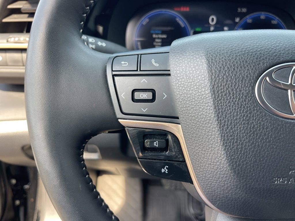 Used 2025 Toyota Crown Platinum image 16