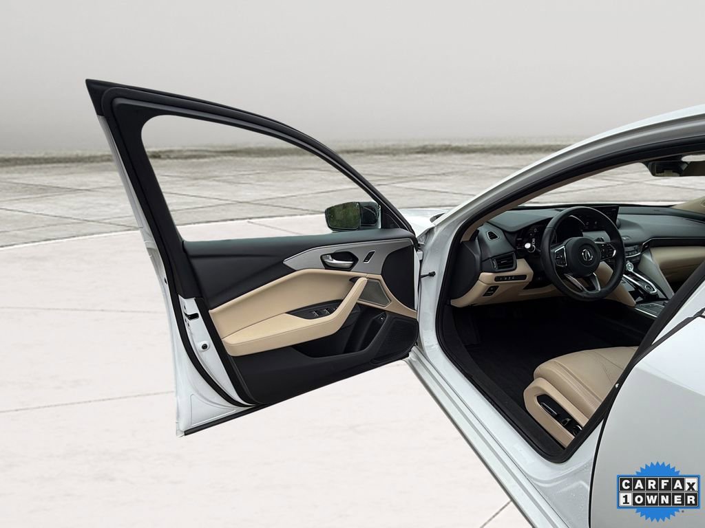 Used 2025 Acura TLX w/ Technology Package image 13