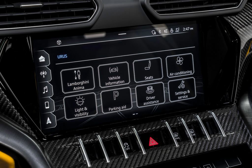 Used 2022 Lamborghini Urus AWD/4WD image 64