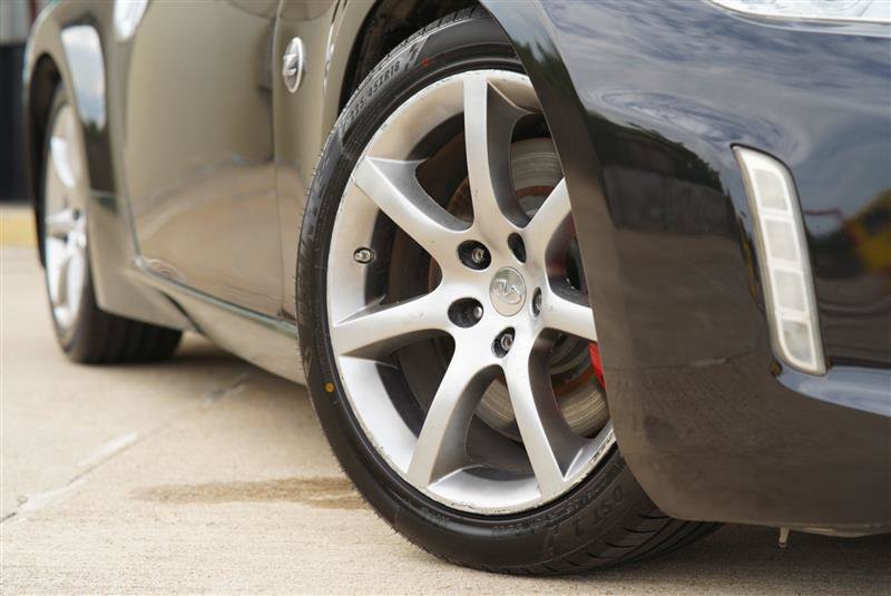 Used 2014 Nissan 370Z Touring w/ Sport Package RWD image 14