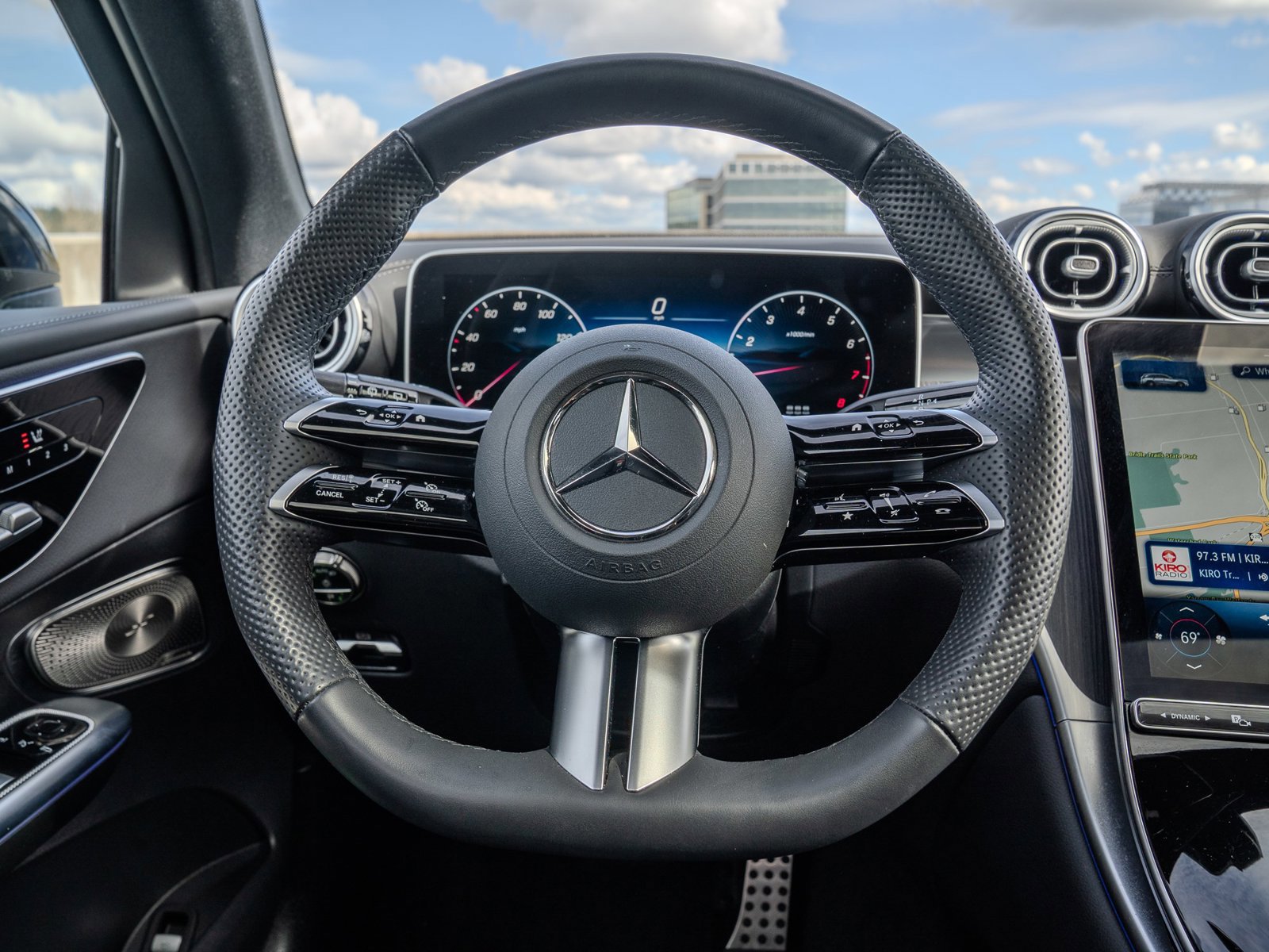 Certified 2025 Mercedes-Benz GLC 300 4MATIC image 26