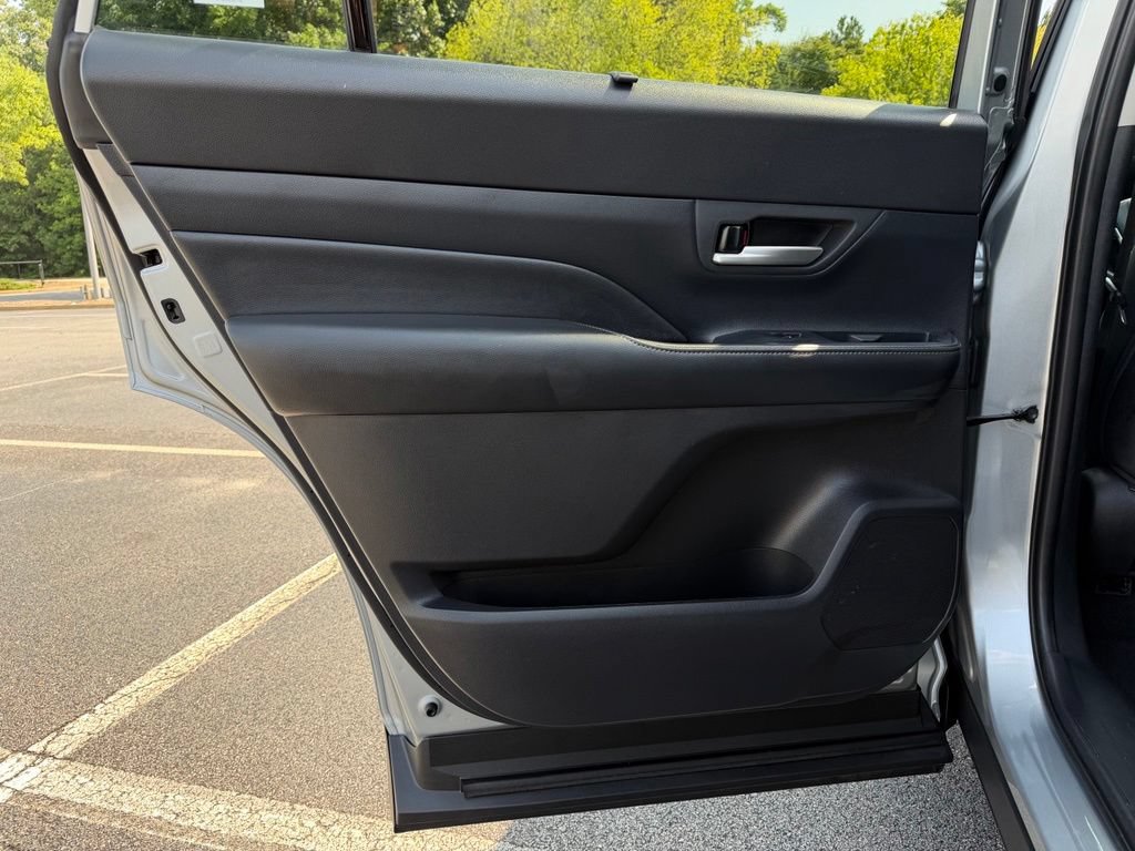 Used 2025 Toyota Grand Highlander AWD image 39